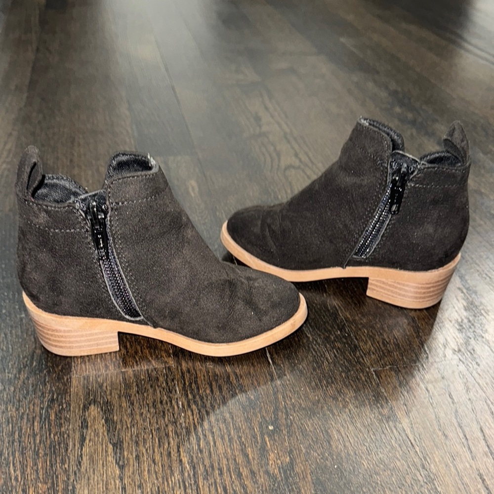 Toddler Girls Black Suede Ankle Boots
